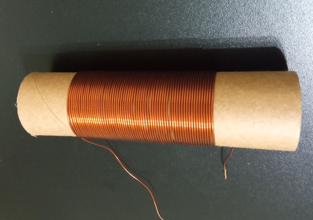 Bobina L2 enrolada no tubo de papelão
